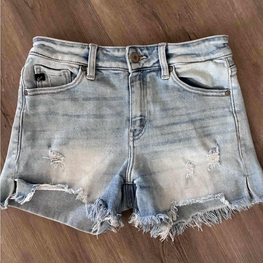 KanCan shorts M (fits like a 4-6)